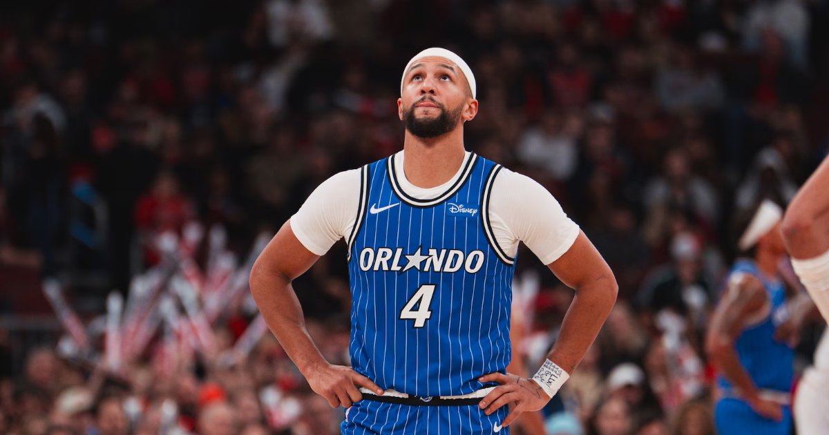 Jalen Suggs afastado por tempo indeterminado por lesão no joelho