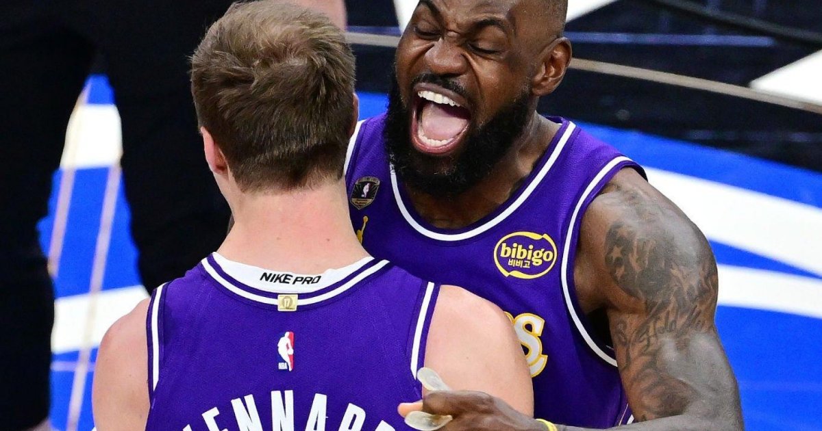 LeBron faz história e Kennard decide vitória dos Lakers sobre Magic