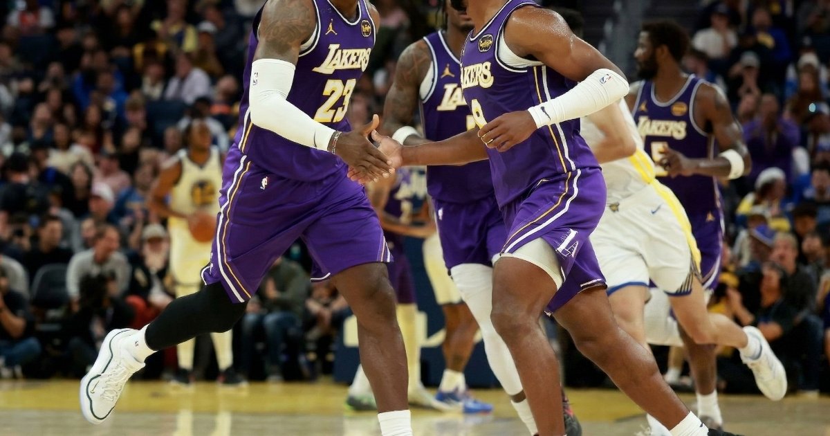 LeBron comanda vitória dos Lakers sobre Warriors com atuação dominante