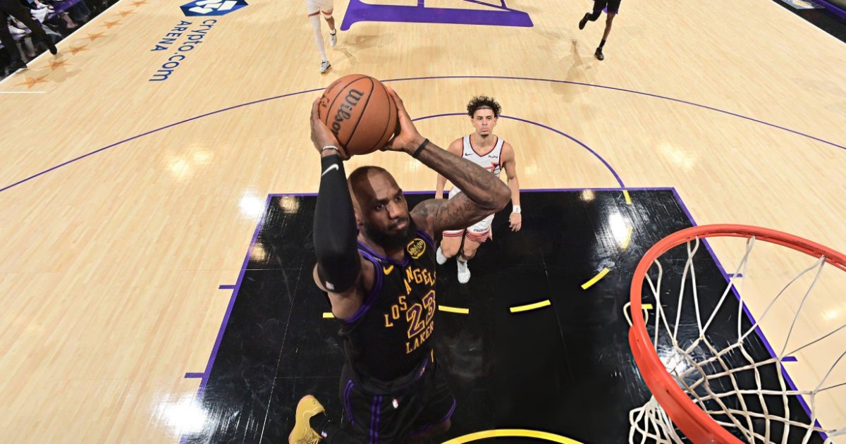 LeBron dá show e Lakers atropelam Suns