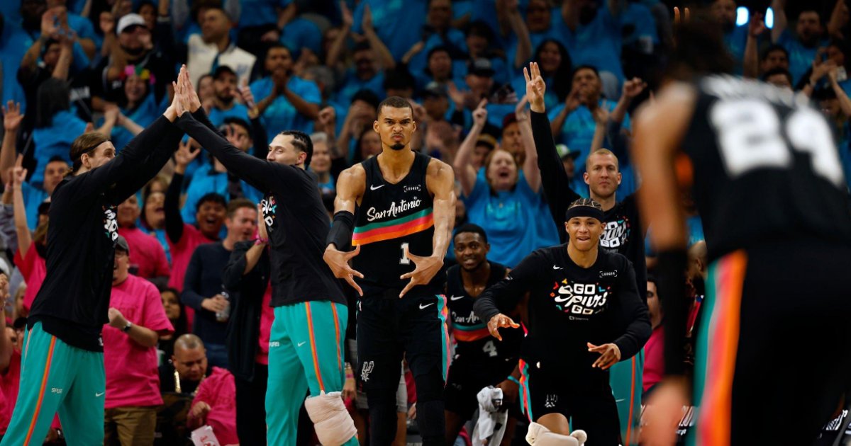 Wembanyama domina, bate recorde e coloca Spurs na frente sobre o Blazers